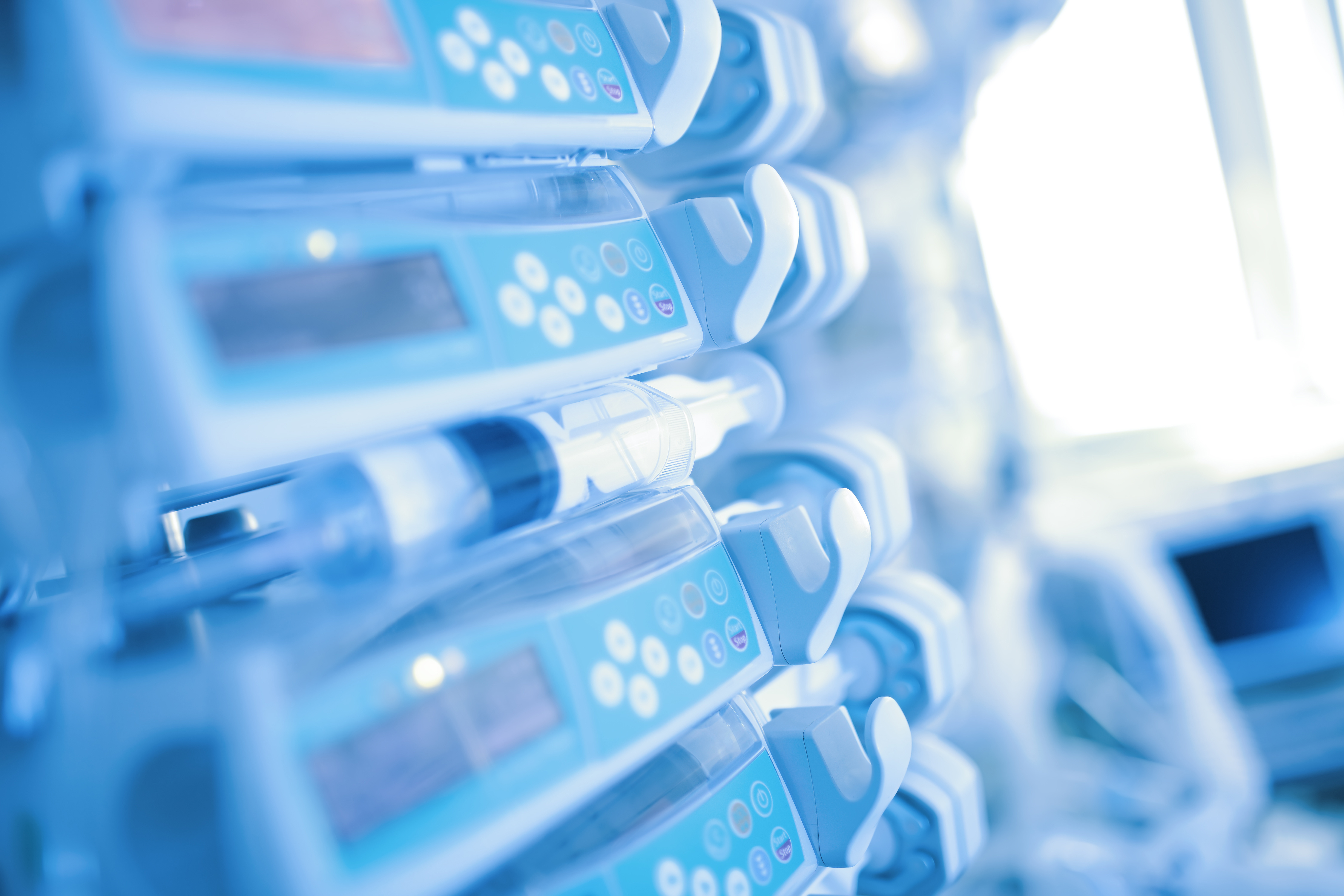 Electronic drug perfusion system (syringe pump) in the modern equipped critical care unit