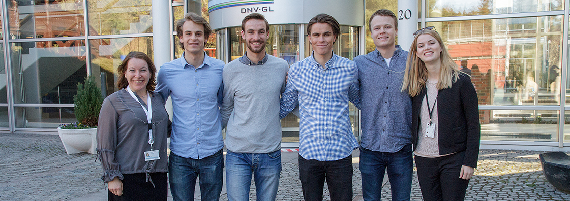 Fire studenter fra NTNU besøkte DNV GL sist uke etter å ha vunnet en konkurranse i regi av Teknologiporten.