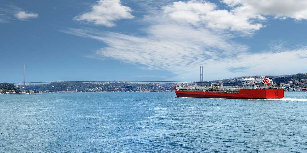 red_ship_decarb_1000x500.jpg